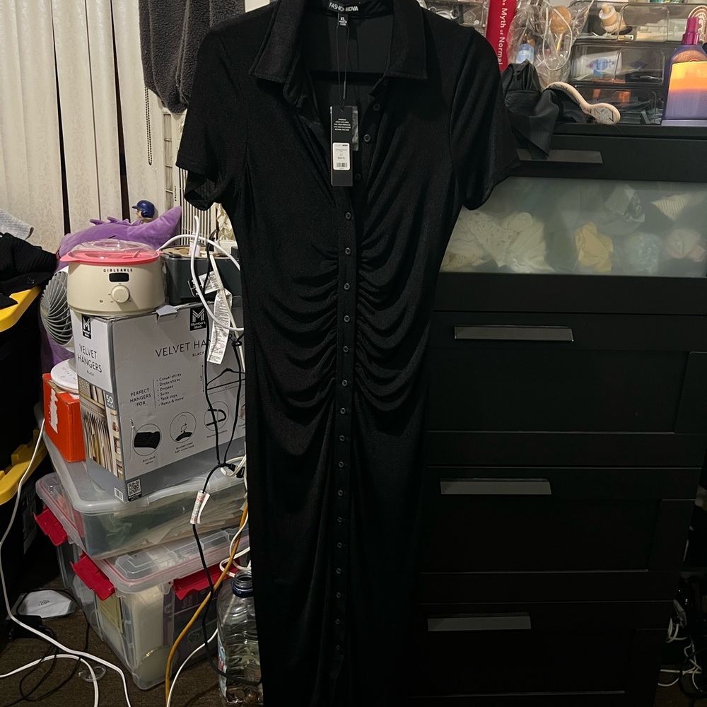 Fashion Nova Black Ruched Long Sleeve Dress